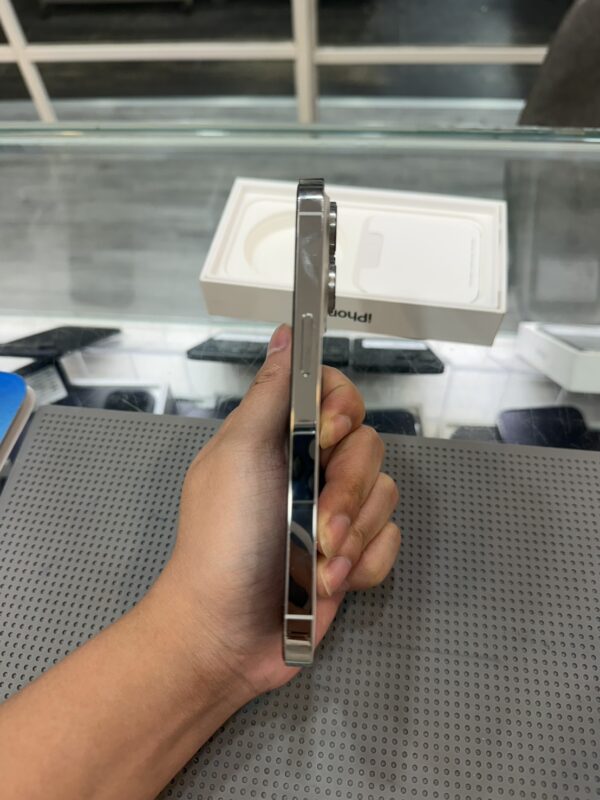 S__25296958 IPhone14Pro 256G白